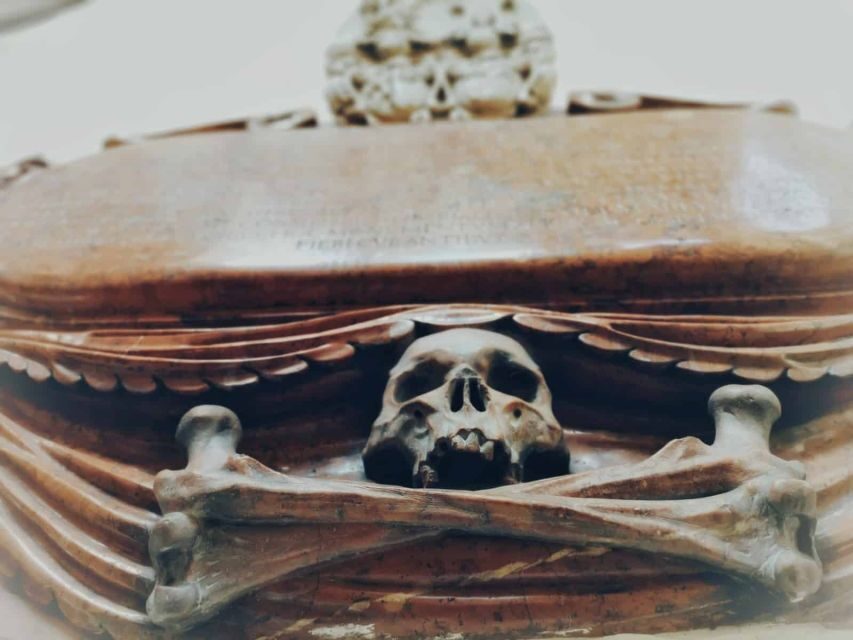 Vienna: German Guided Ghost Tour of Spooky Vienna - What’s not included: no crypts, cellars, or building entry