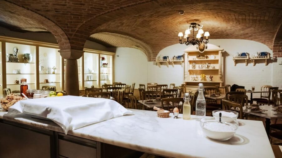 Vienna: Gerstner KuK Hofzuckerbäcker Baking Show & Tasting - Who this suits best (and who should skip it)