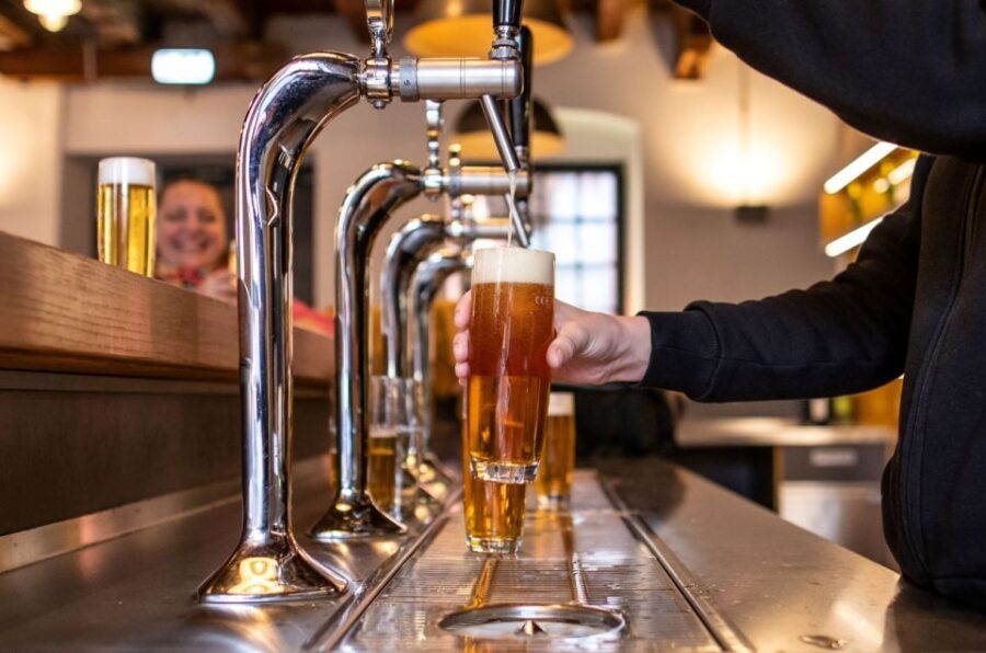 Vienna: Guided tour of the Ottakringer brewery - The history you get while you’re standing there