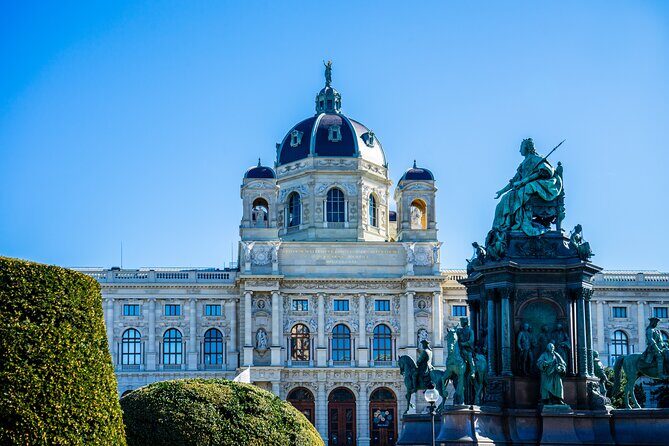 Vienna: Guided Walking Tour of City Highlights in a Small Group - Spanish Riding School and Lipizzan energy in the street