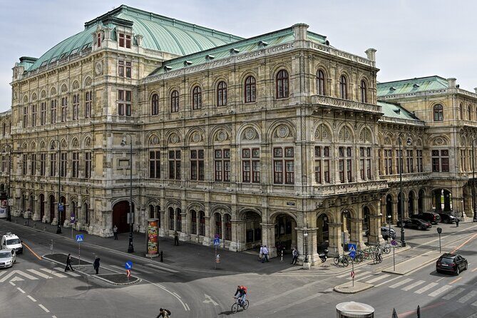 Vienna: Guided Walking Tour of City Highlights in a Small Group - St. Michael’s, Graben/Kohlmarkt, and the church-concert connection