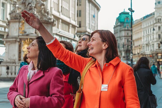 Vienna: Guided Walking Tour of City Highlights in a Small Group - Heldenplatz and the Hofburg: the view angle matters