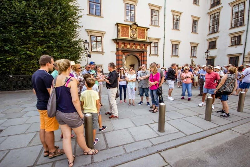 Vienna: Habsburgs Capital, 2hrs. Historical walking Tour - St. Stephen’s Cathedral and Neuer Markt: finish with real momentum