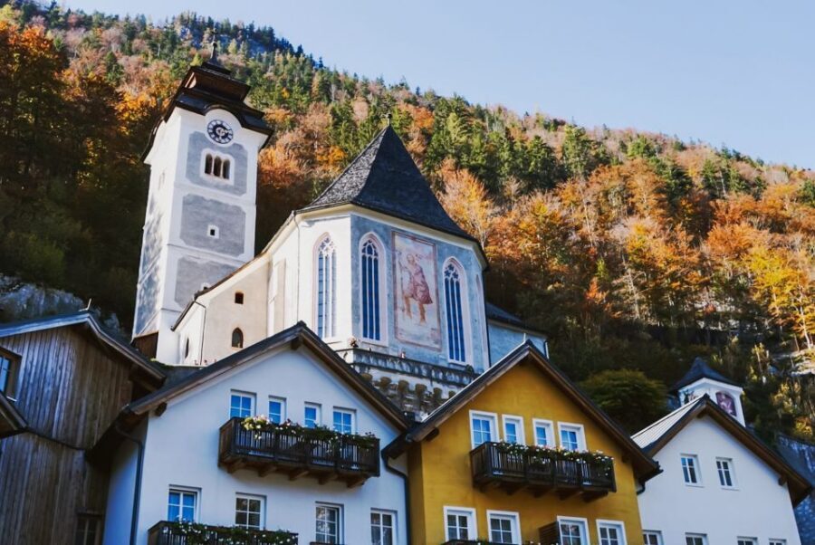 Vienna: Hallstatt Day Trip with Boat Ride Option - Hallstatt arrival: you’ll get photos, views, and walking time