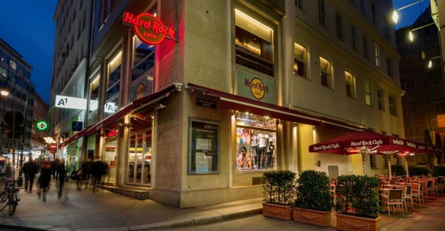 Vienna: Hard Rock Cafe with Set Menu for Lunch or Dinner - Key things to know before you go