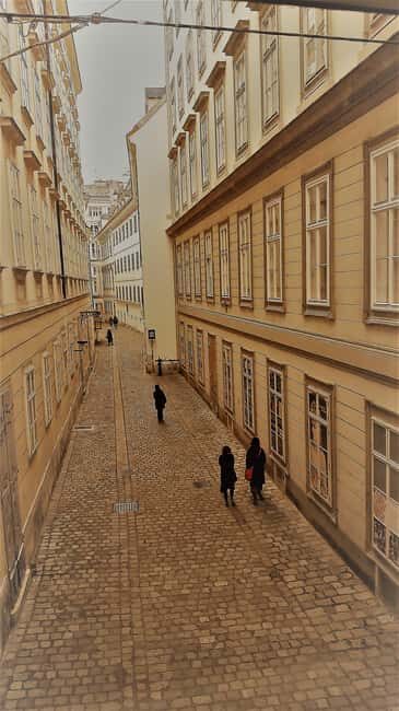 Vienna: historical tours with locals in the unknown City, - Pacing, Small Groups, and Getting Your Money’s Worth