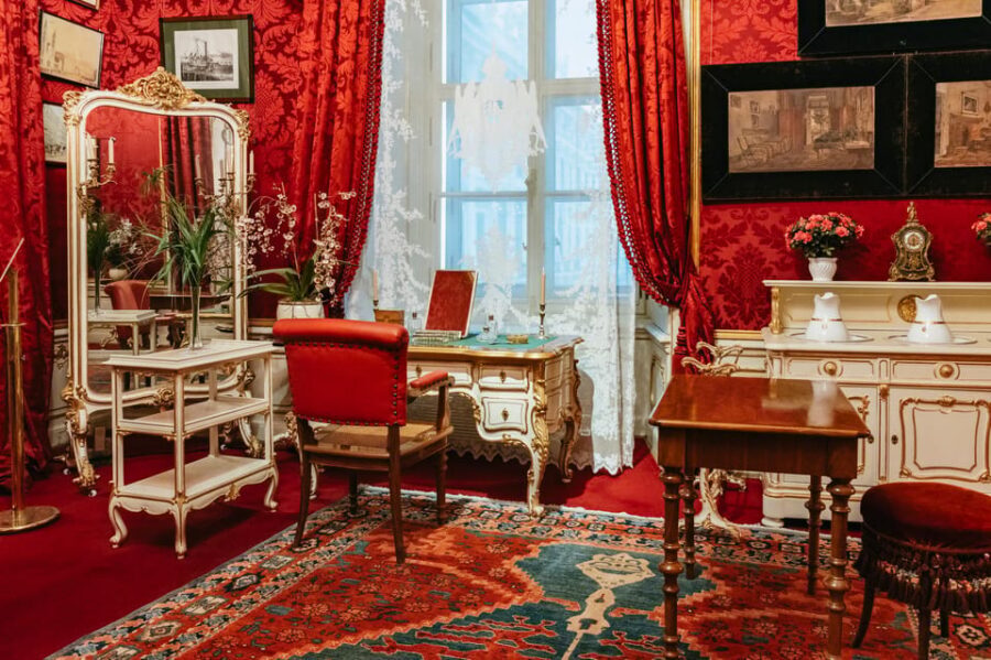 Vienna: Hofburg and Empress Sisi Museum Guided Tour - Augustinian Church weddings: where Habsburgs made history in style