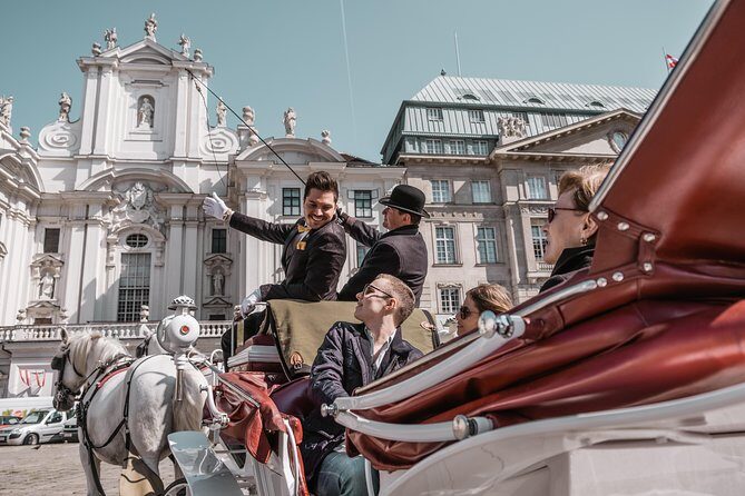 Vienna Horse-Drawn Carriage Ride with Sparkling Wine and Food - Price and value for a private group up to four