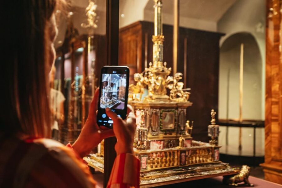 Vienna: Imperial Treasury in the Hofburg Palace - The Order of the Golden Fleece, Burgundy, and the “King of Rome” cradle