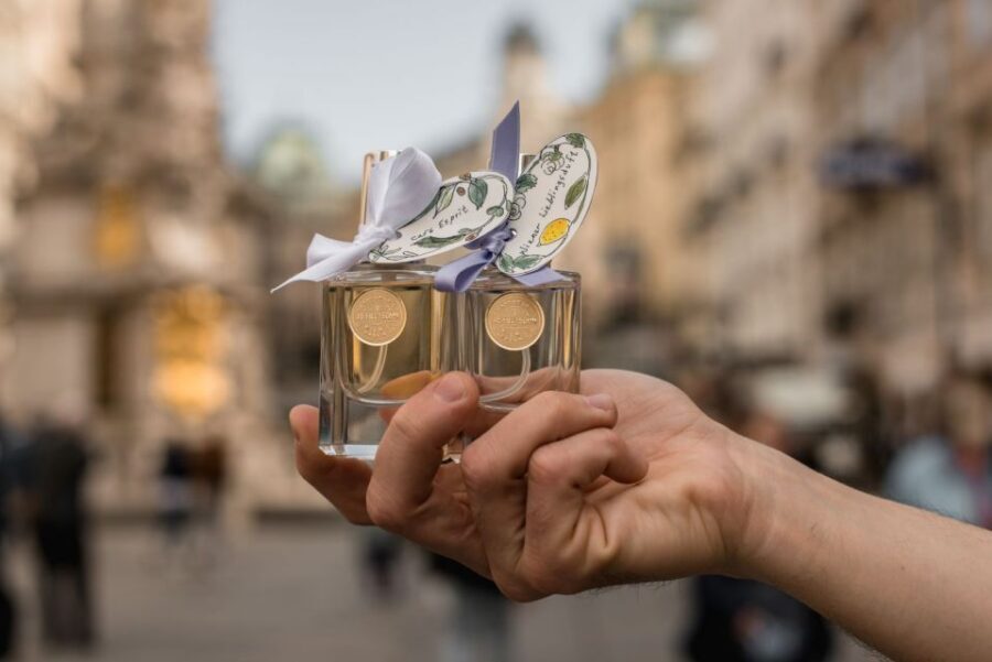 Vienna: KuK Perfumery Filz - Viennese Perfume Tasting - How the drink fits in (and why you should pay attention to it)