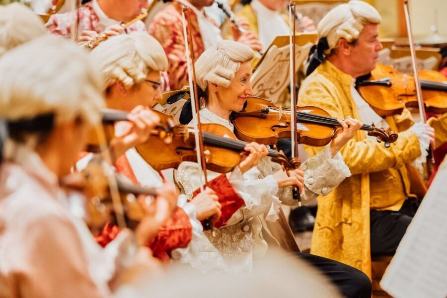 Vienna: Mozart Concert at the Musikverein - Golden Hall - Ticket pickup and seating: avoid the pre-show scramble
