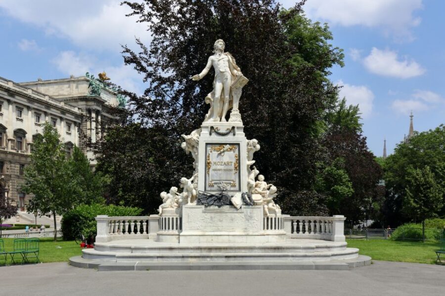 Vienna: Mozart Private Guided Tour - 2 hours vs 3 hours: choose based on your music stamina