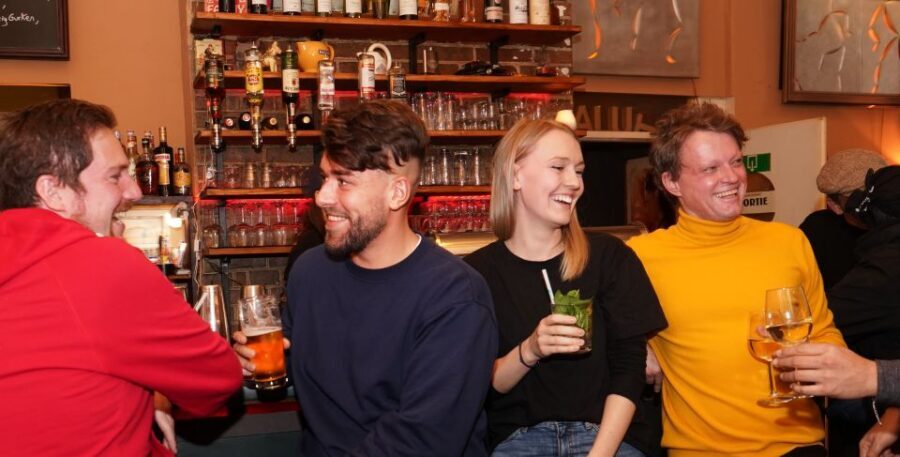 Vienna Nightlife Tour: Dinner, Drinks & Rooftop Bar - Dinner That Sets the Tone: Tafelspitz, Schnitzel, or Vegetarian Options