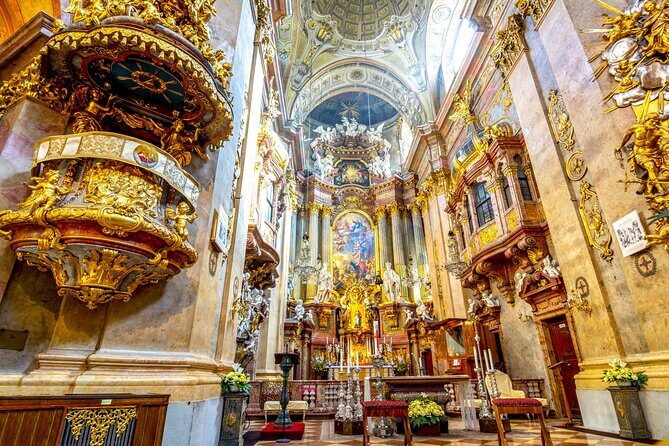 Vienna: Old Town Highlights Private or Group Walking Tour - Group vs private: picking the style that fits your day