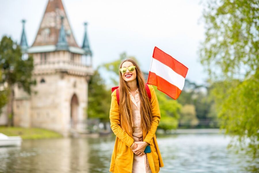 Vienna: Old Town Professional Photowalk - Vienna State Opera: glamour, but make it practical
