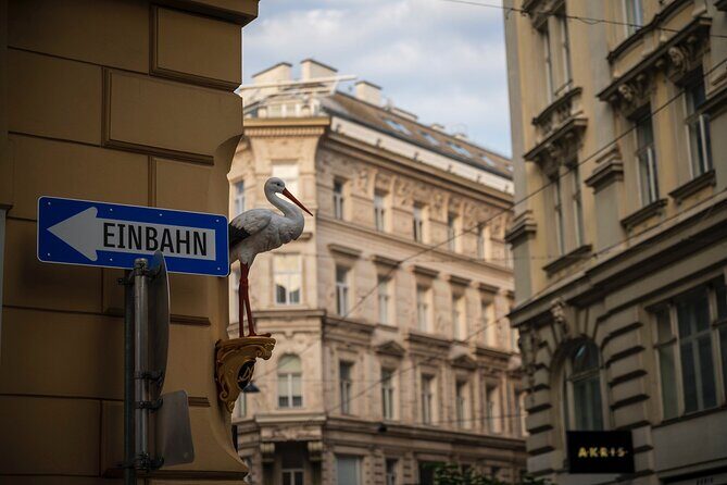 Vienna Photography Masterclass - Private Photography Lesson - Meeting point: Sigmund Freud Stele, and how not to lose time