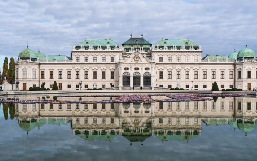 Vienna: Private Half-Day Sightseeing Tour - Belvedere Palace and Schönbrunn: Decide Which Palace Moment You’ll Pay For
