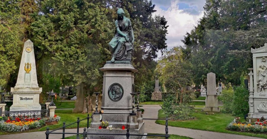 Vienna: Private Walking Tour of the Central Cemetery - Vienna’s Central Cemetery: Where Vienna Stores Its Memories
