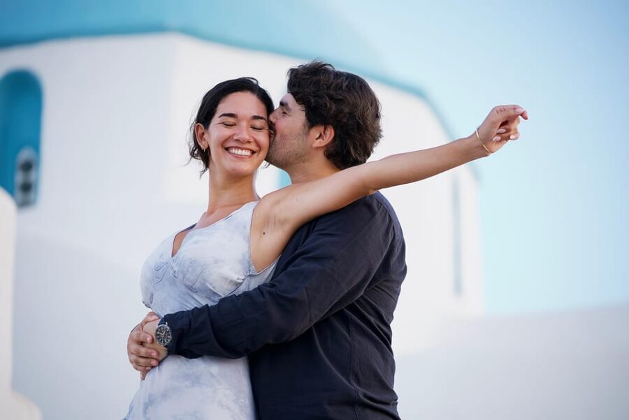 Vienna: Professional Proposal Photographer - What to Bring: Props, a Change of Clothes, and Weather-Proof Comfort