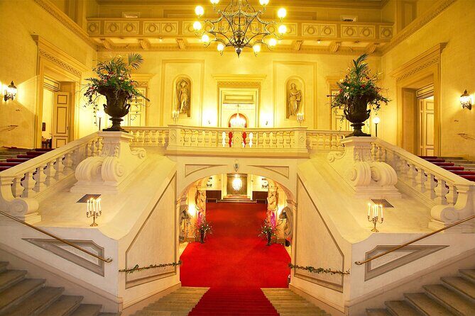 Vienna Residence Orchestra: Mozart and Strauss Concert - Getting good seats: what to do with the venue size