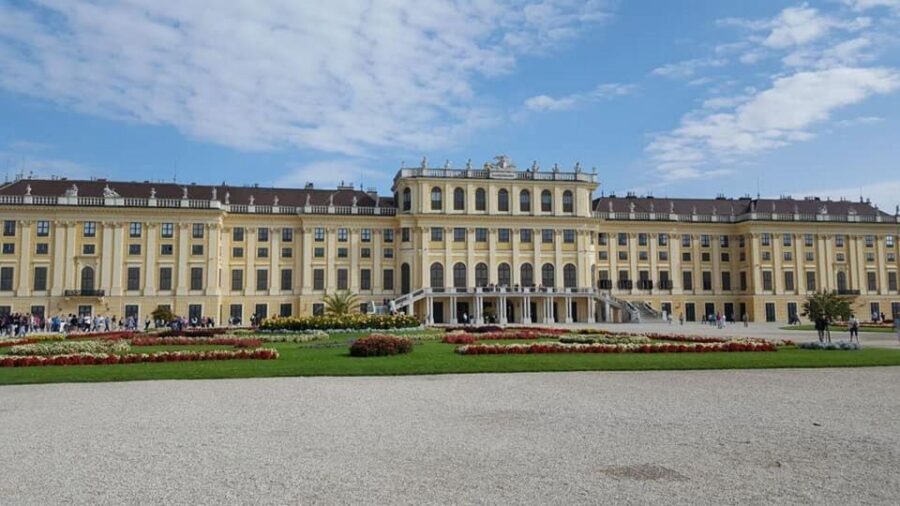 Vienna: Schönbrunn Palace & Christmas Market Walking Tour - Why This Tour Feels Like Two Experiences in One