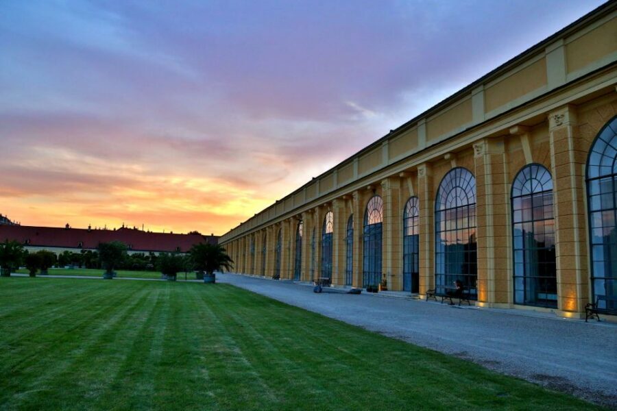 Vienna: Schönbrunn Palace Evening Tour, Dinner and Concert - Ticket pickup and finding the right entrance (this is where evenings go wrong)