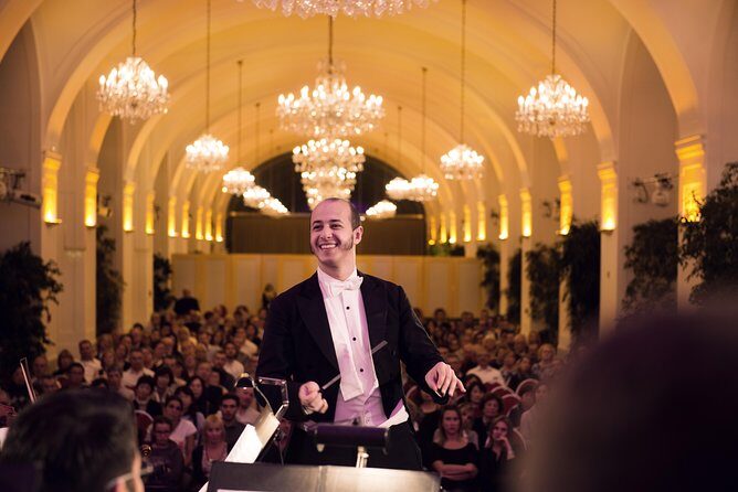 Vienna: Schönbrunn Palace Tour at 7 PM & Classical Concert - Orangery Concert at 8:30 PM: Mozart and Strauss in a Small Hall