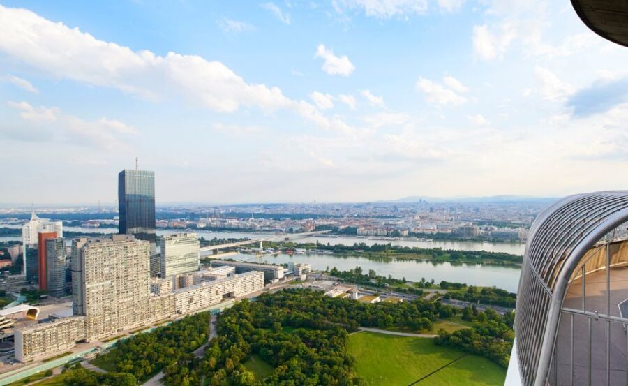 Vienna: Skip-the-Line Entrance Ticket to the Danube Tower - Turm Café vs Turm Restaurant: eat with a view, but reserve smart