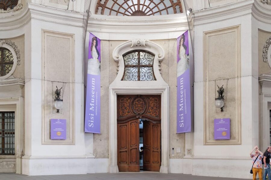 Vienna: Skip-the-Line Hofburg and Empress Sisi Museum Tour - Imperial Apartments: What Makes These Rooms Special