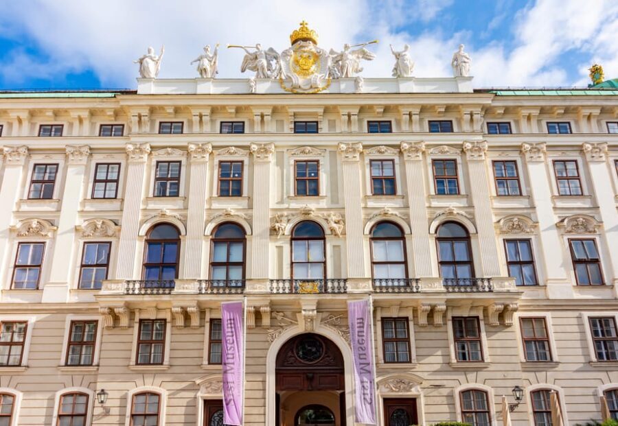 Vienna: Skip-the-Line Hofburg and Empress Sisi Museum Tour - Spanish Riding School Pass-By: Lipizzaner Tradition Without the Detour