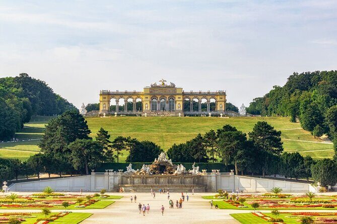 Vienna: Skip-the-Line Ticket to Schonbrunn Palace with AudioGuide - Carousel Room, Ceremonial Spaces, and the Fresco Effect