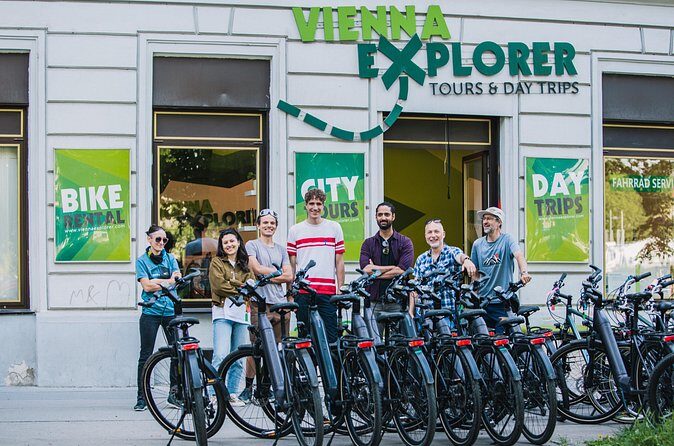 Vienna Small Group E-Bike Tour - Belvedere Museum Grounds: A Palatial Photo Break