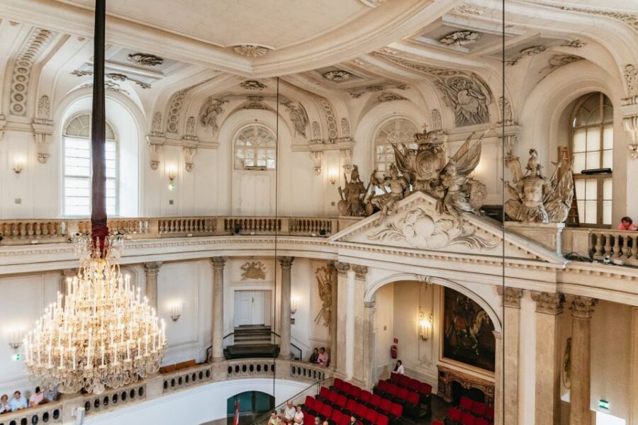 Vienna: Spanish Riding School Training - Rules Inside: Photography, Phones, and What to Wear