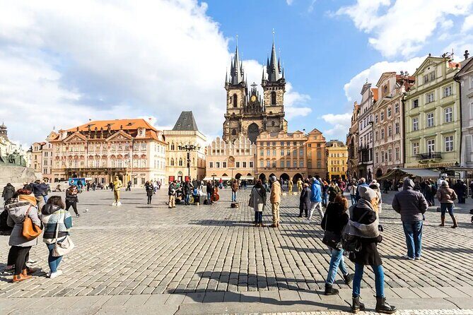 Vienna to Prague: Full-Day Private Tour with Guide and Transfers - Door-to-door Vienna to Prague: what you’re really buying