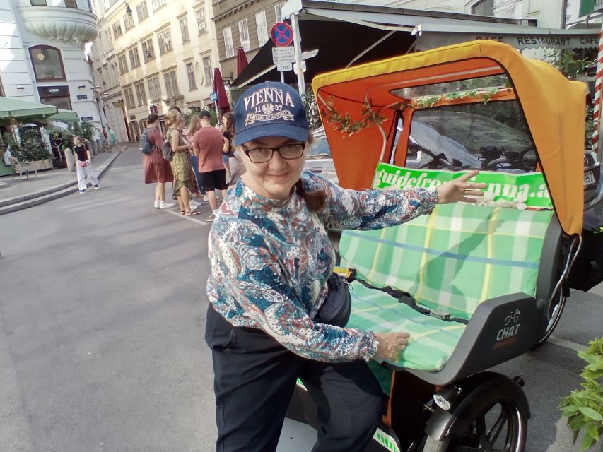 Vienna: Tour RAXI (electric rickshaw) 3 hours in Vienna - Danube Canal: modern-meets-old views that photography can’t capture alone