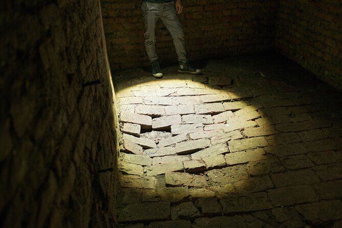 Vienna Underground Guided Walking Tour - Audioguide on Your Phone: How to Use It Without Tuning Out