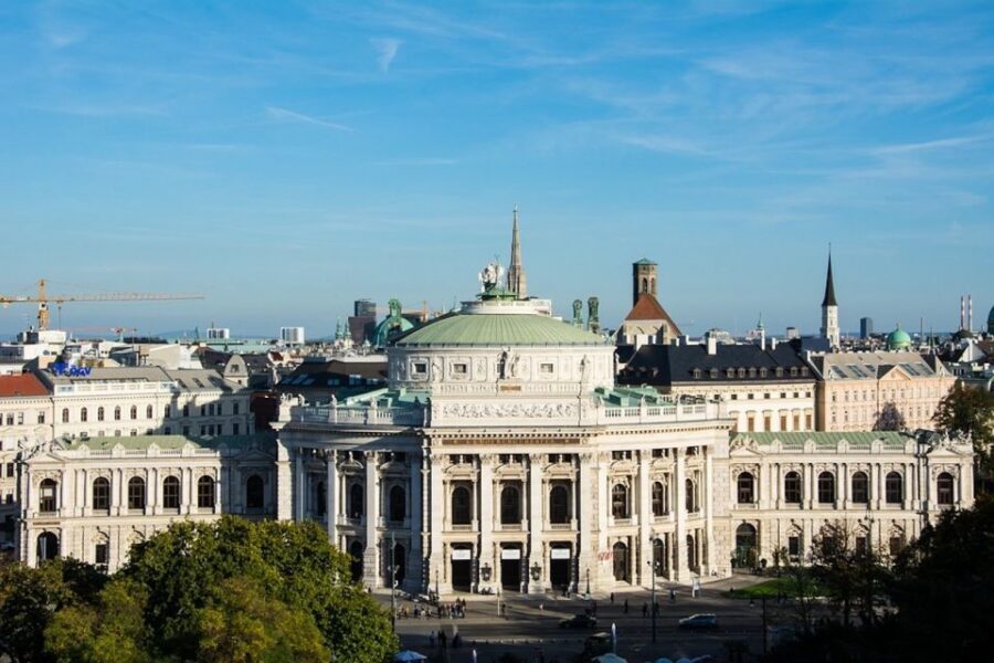 Vienna: Walking Tour of the Historic Ringstrasse - Palais Ephrusi and the Amber Eyes connection