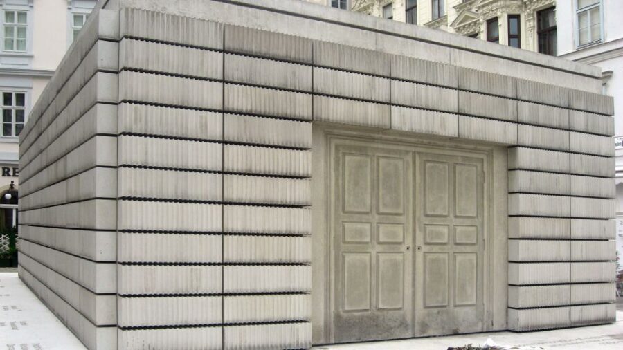 Vienna: World War II Historical Walking Tour - The Synagogue Stop: Why Survival Here Matters