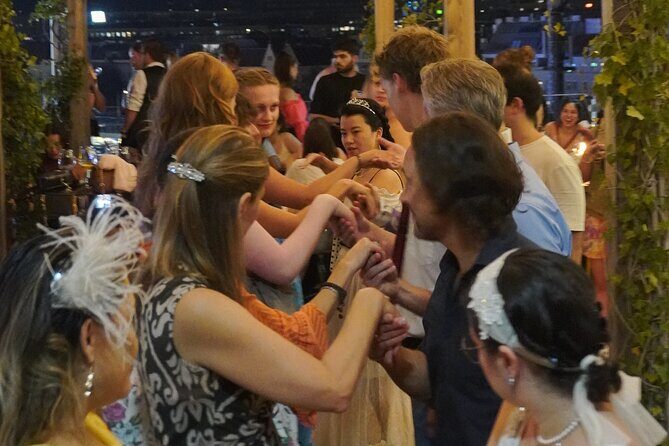Viennese Waltz Workshop - The 50-minute Viennese Waltz workshop, minus the fluff