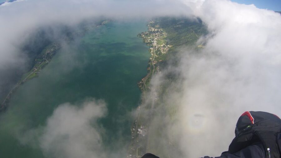 Villach/Ossiachersee: Paragliding "Panorama" Tandemflug - The Landing Factor: A Huge Field and Less Stress