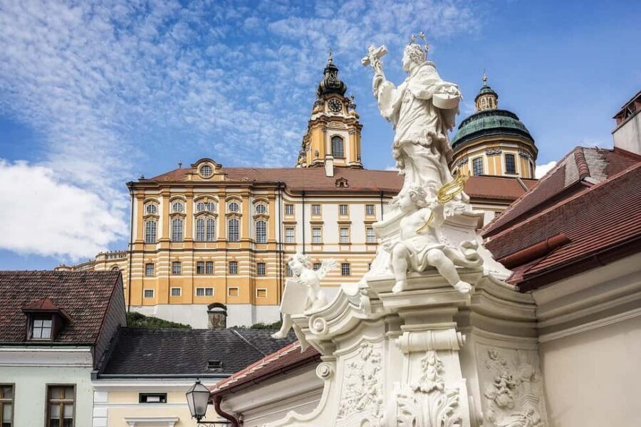 Wachau, Melk Abbey & Salzburg (Sound of Music & UNESCO) - Wachau Valley and Dürnstein: UNESCO streets, photo stops, and optional wine