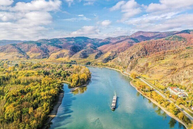 Wachau Valley Wine Tasting Bike Tour from Vienna - Wachau Wine Biking: Why This Day Trip From Vienna Feels Different