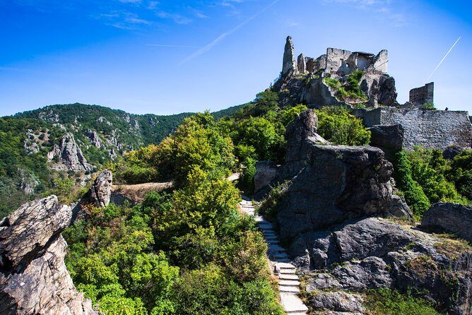 Wachau Valley Wine Tasting Bike Tour from Vienna - Dürnstein Abbey and the Blue Tower: A Photo Stop With Real Meaning