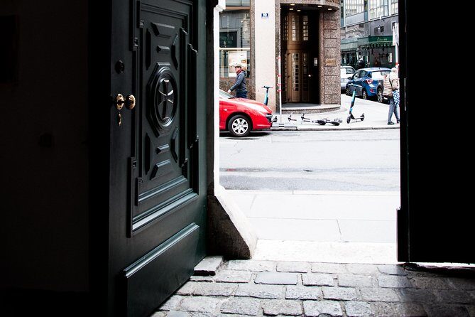 Walking Tour in the Heart of Vienna to Discover Its Hidden Gems - Stop 4–5: The Jesuit Church you’ll miss, then St. Stephen’s from the back side