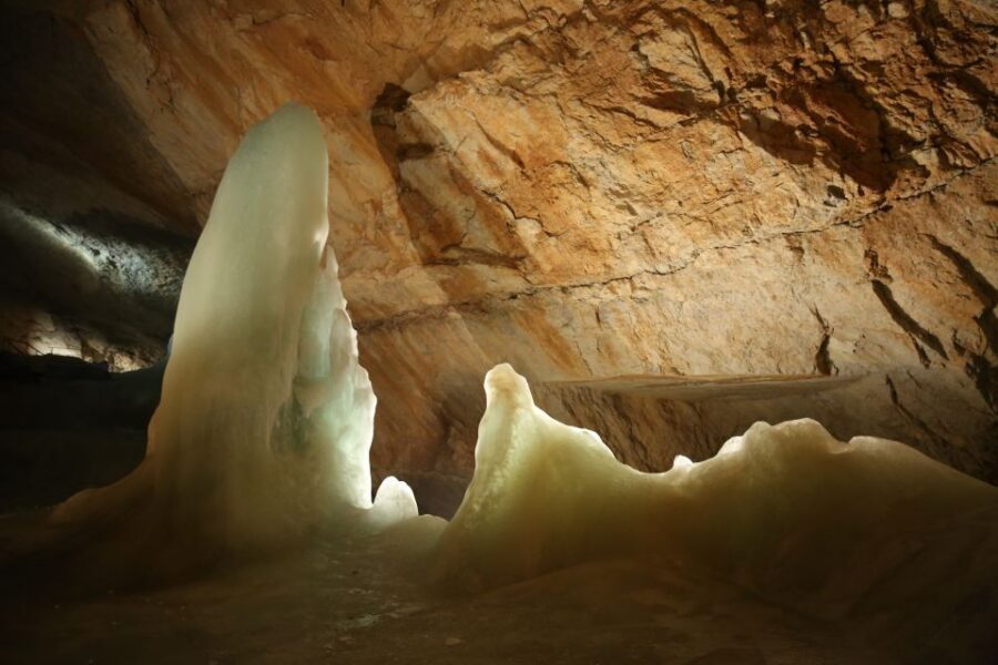 Werfen Ice Caves Private Tour - Choosing Hohenwerfen Fortress: medieval walls plus birds of prey