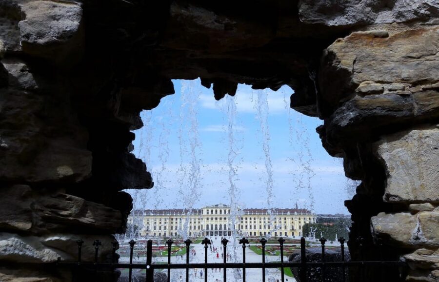 Wien: Tours with locals by public transport & walking - How the tour flows (2–4 hours) with small groups and headsets